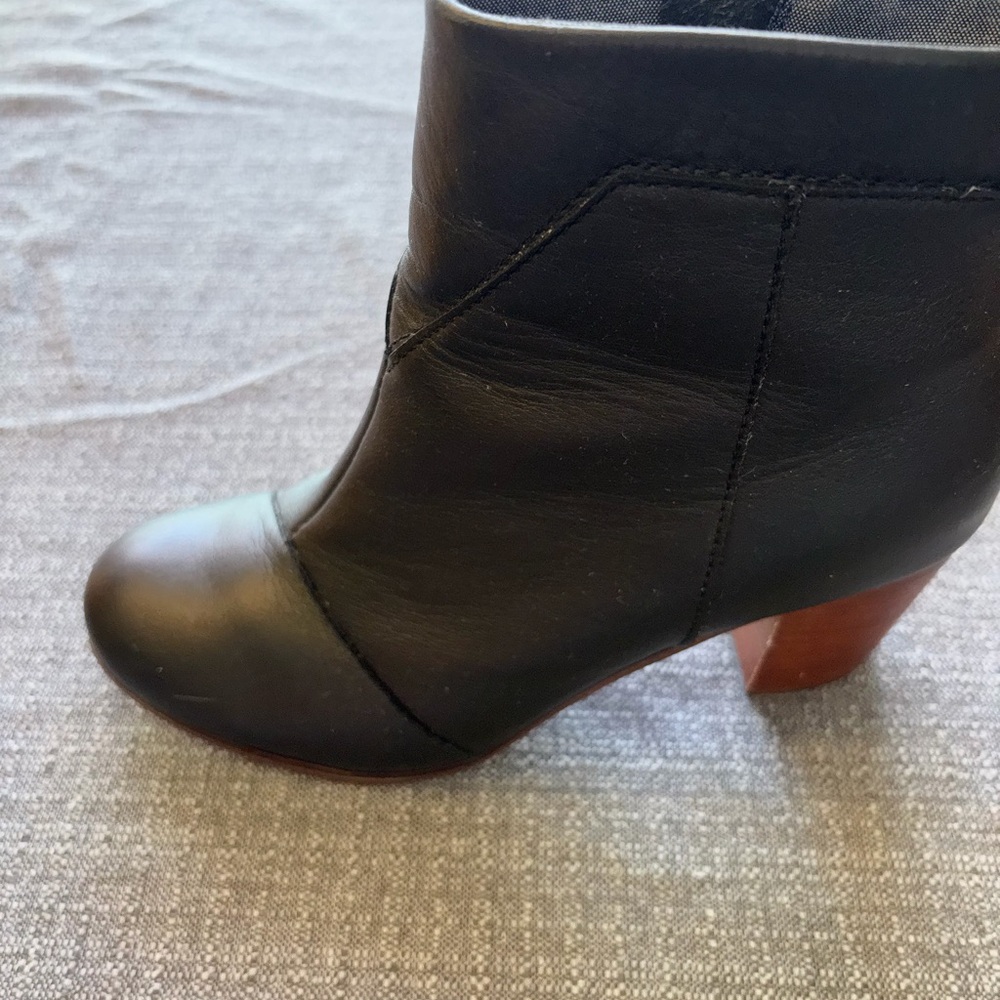 Tom’s Black Leather Ankle Boots